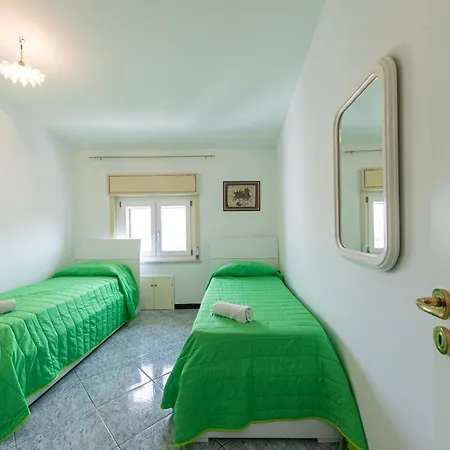 Pool Apartment *